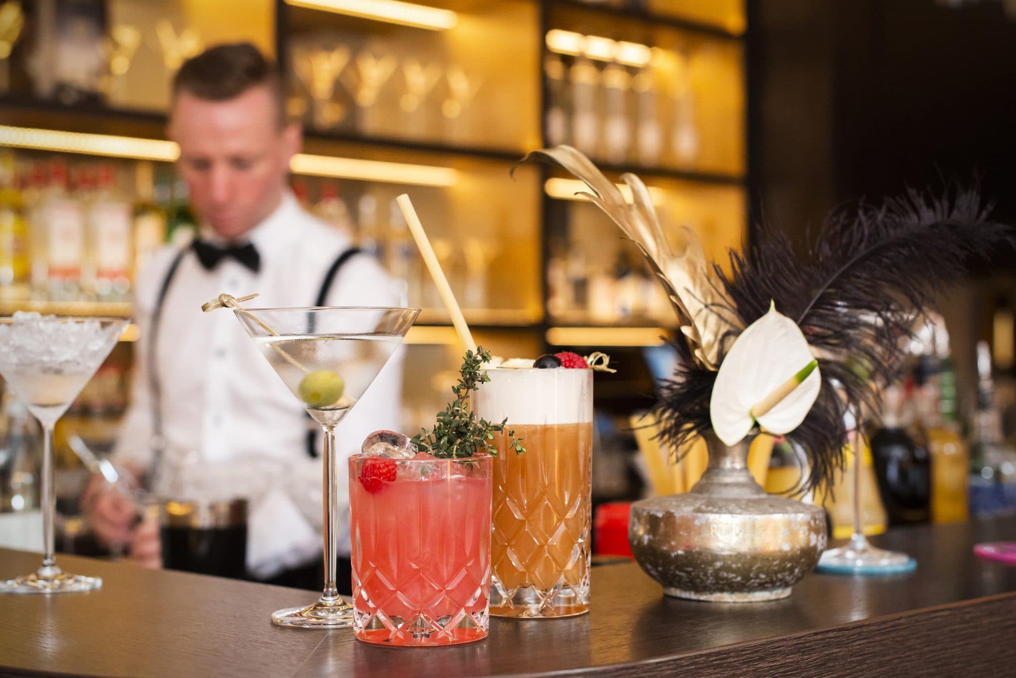 Freshly made cocktails at the bar of the Parkhotel Engelsburg