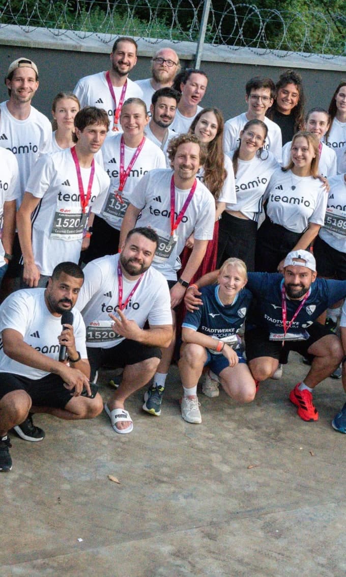 Group photo of the teamio running team at the E.ON Firmenlauf Essen 2026