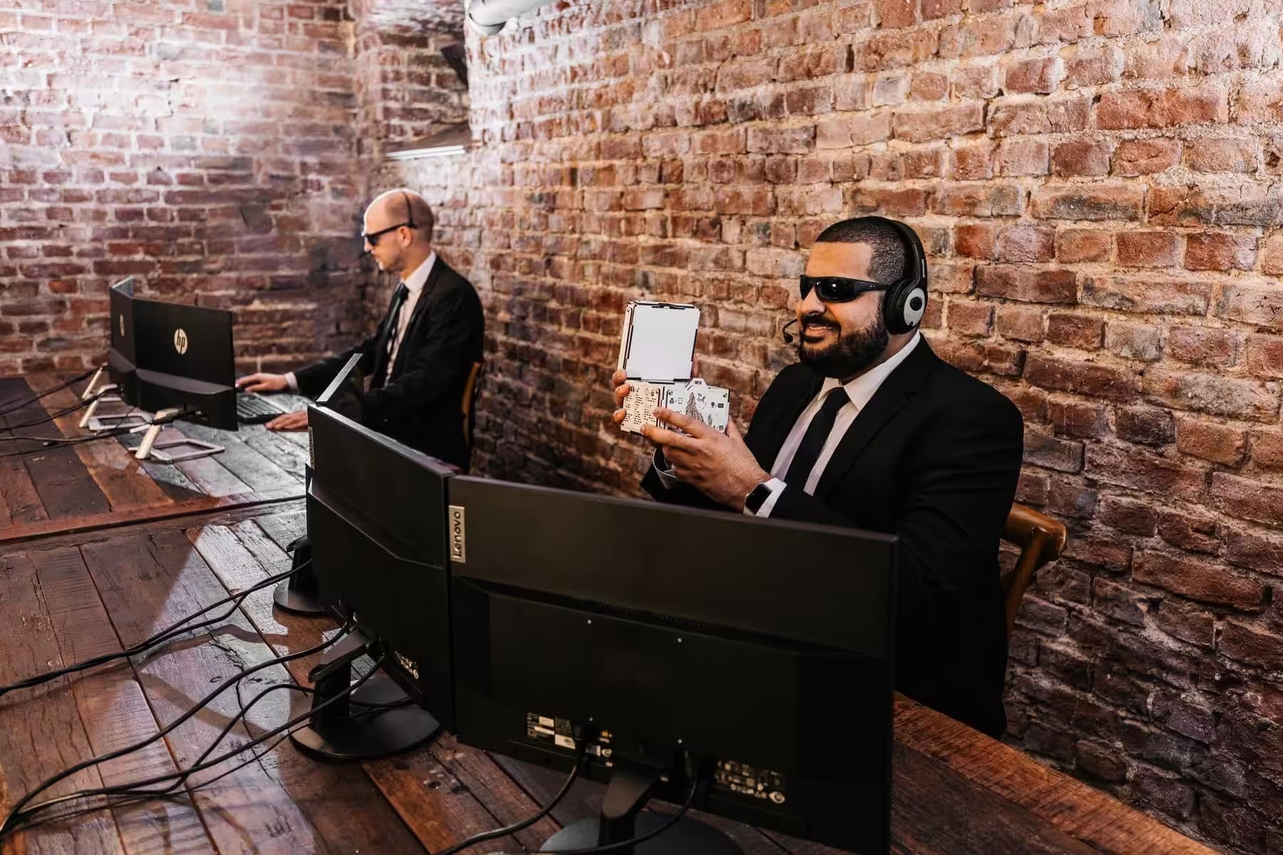 Online escape game for a company team event
