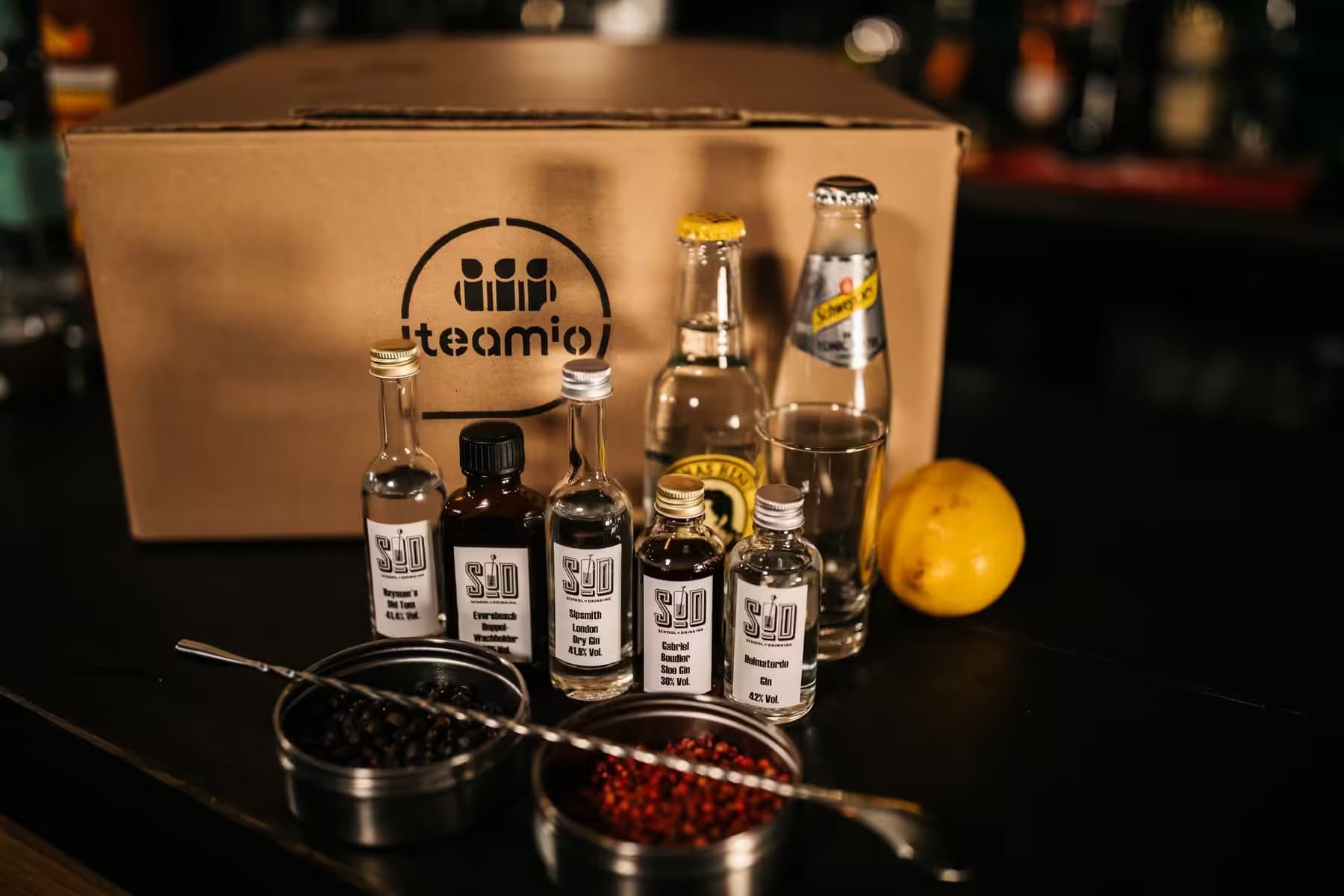 Online gin tasting for a company team event