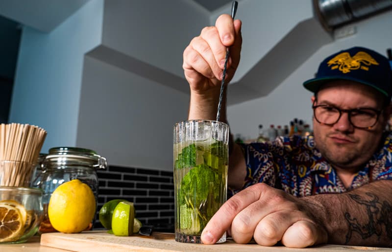 7 Geniale Sommerfest-Ideen Für Ihre Virtuelle Firmenfeier 7 Bingo Show Mit Drinks Zum Feierabend