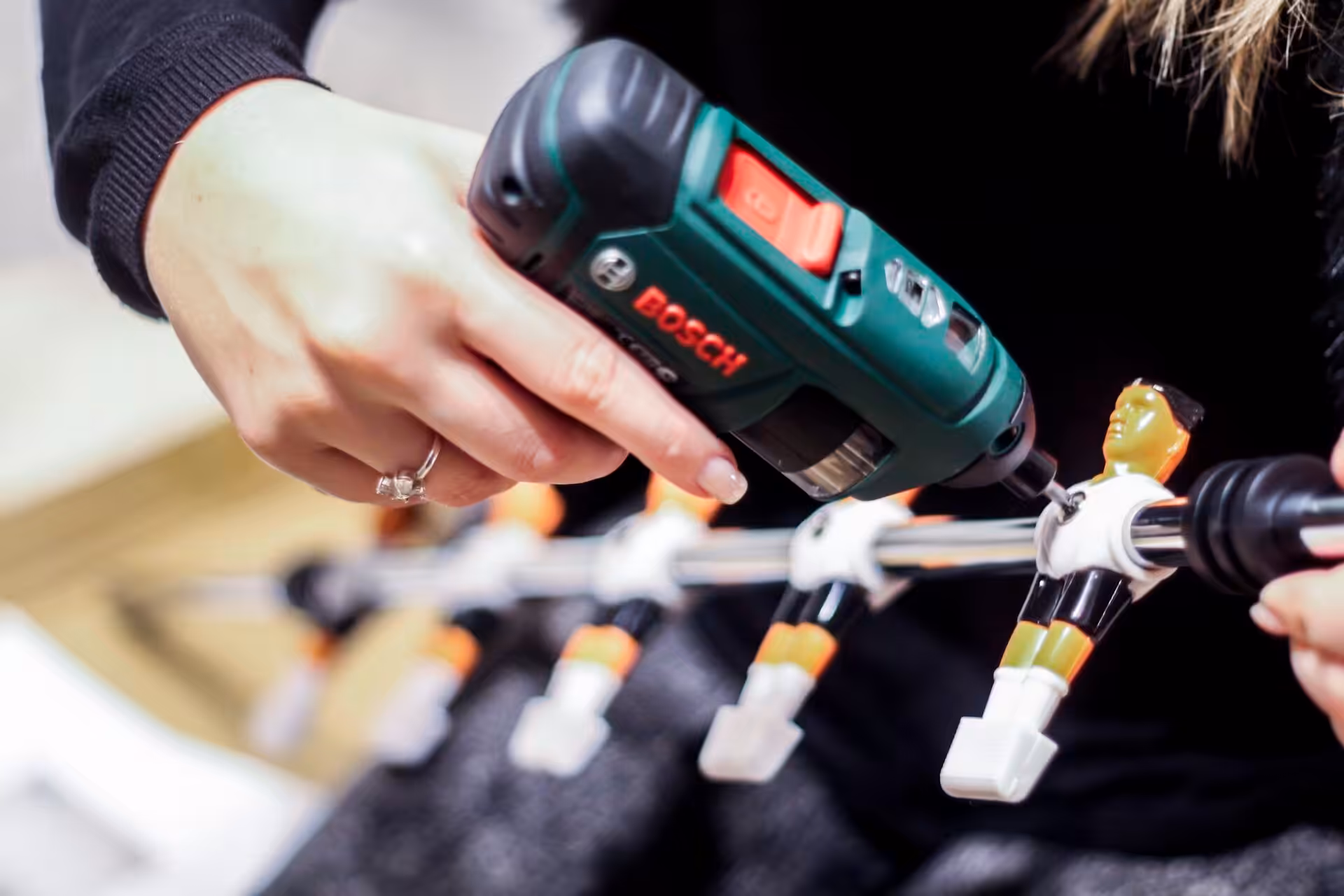 Kickertisch bauen als Teamevent