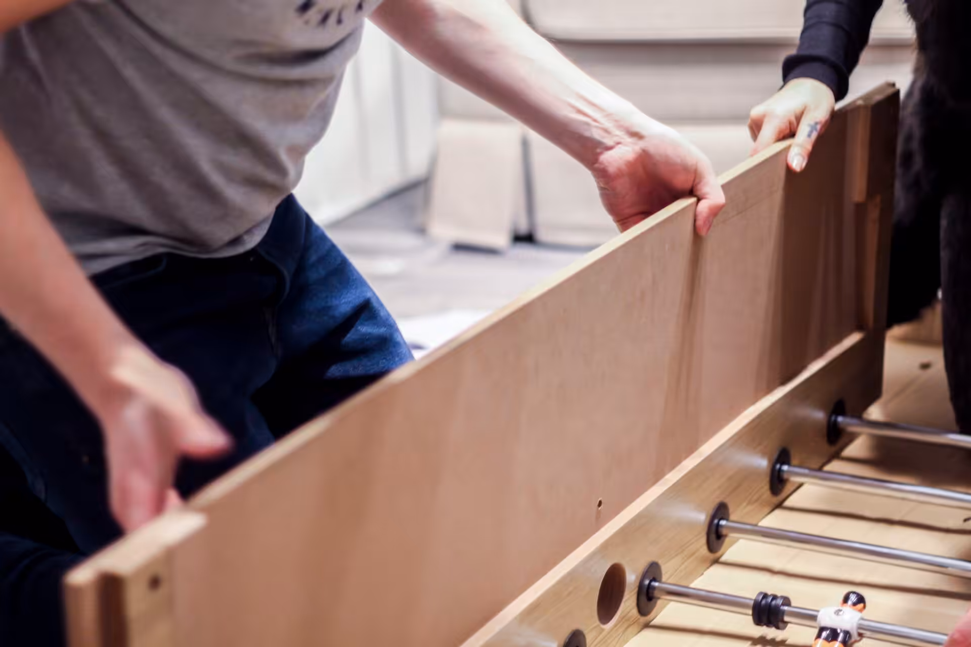 Kickertisch bauen als Teamevent