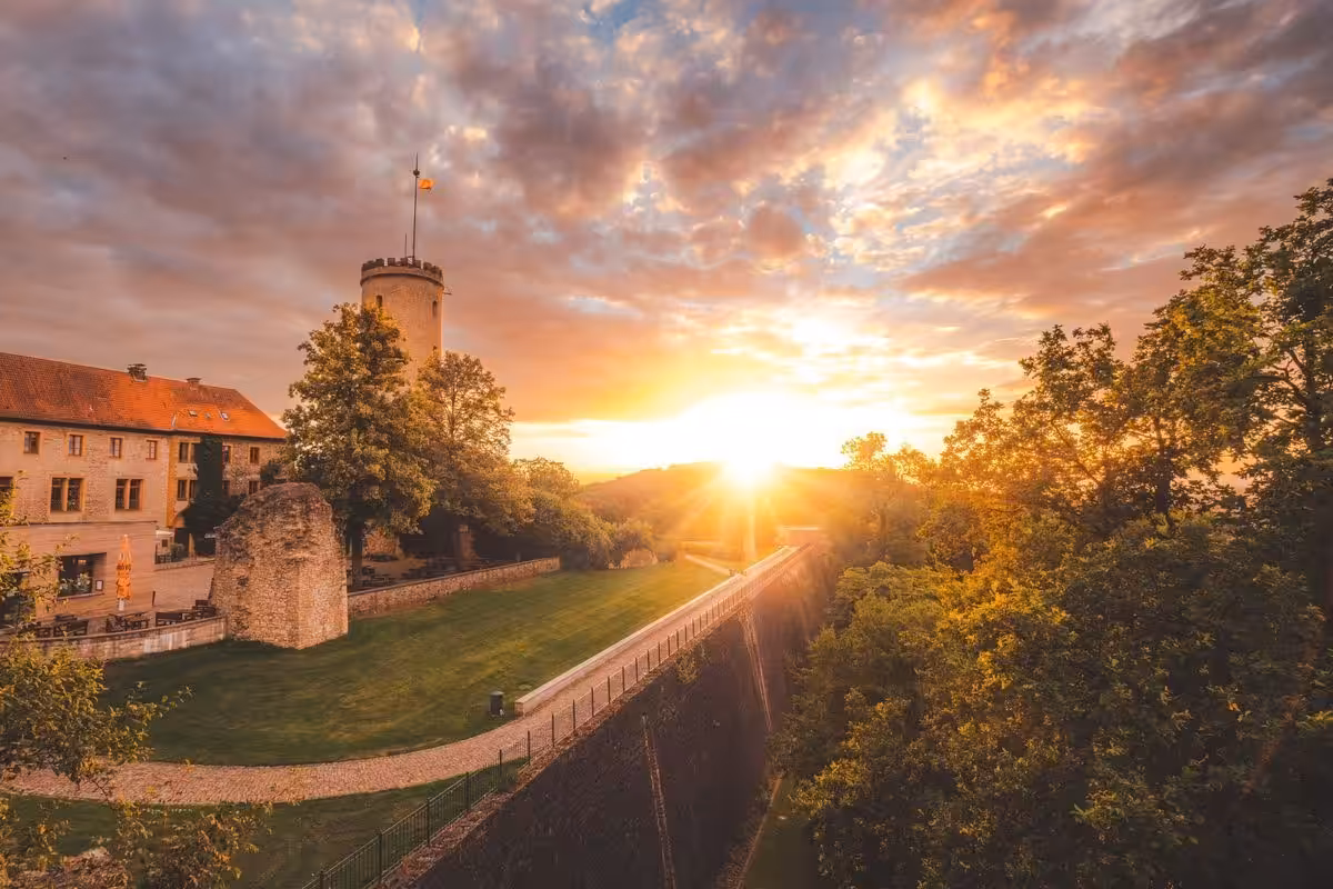 Ansicht der Hechelei in Bielefeld bei untergehenden Abendsonne